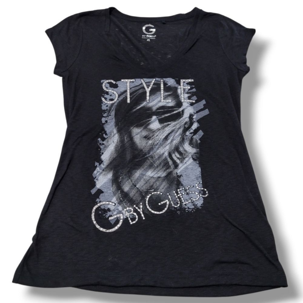 G By Guess Top Size XL Women’s Graphic Print T-Shirt Y2K Style Rhinestones Studs